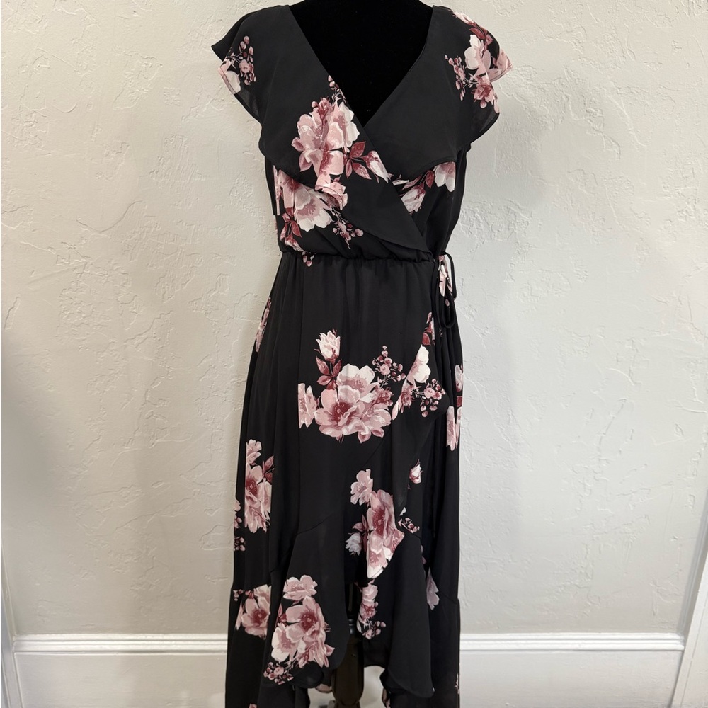 Soprano Asymmetrical Black and Pink Floral Dress